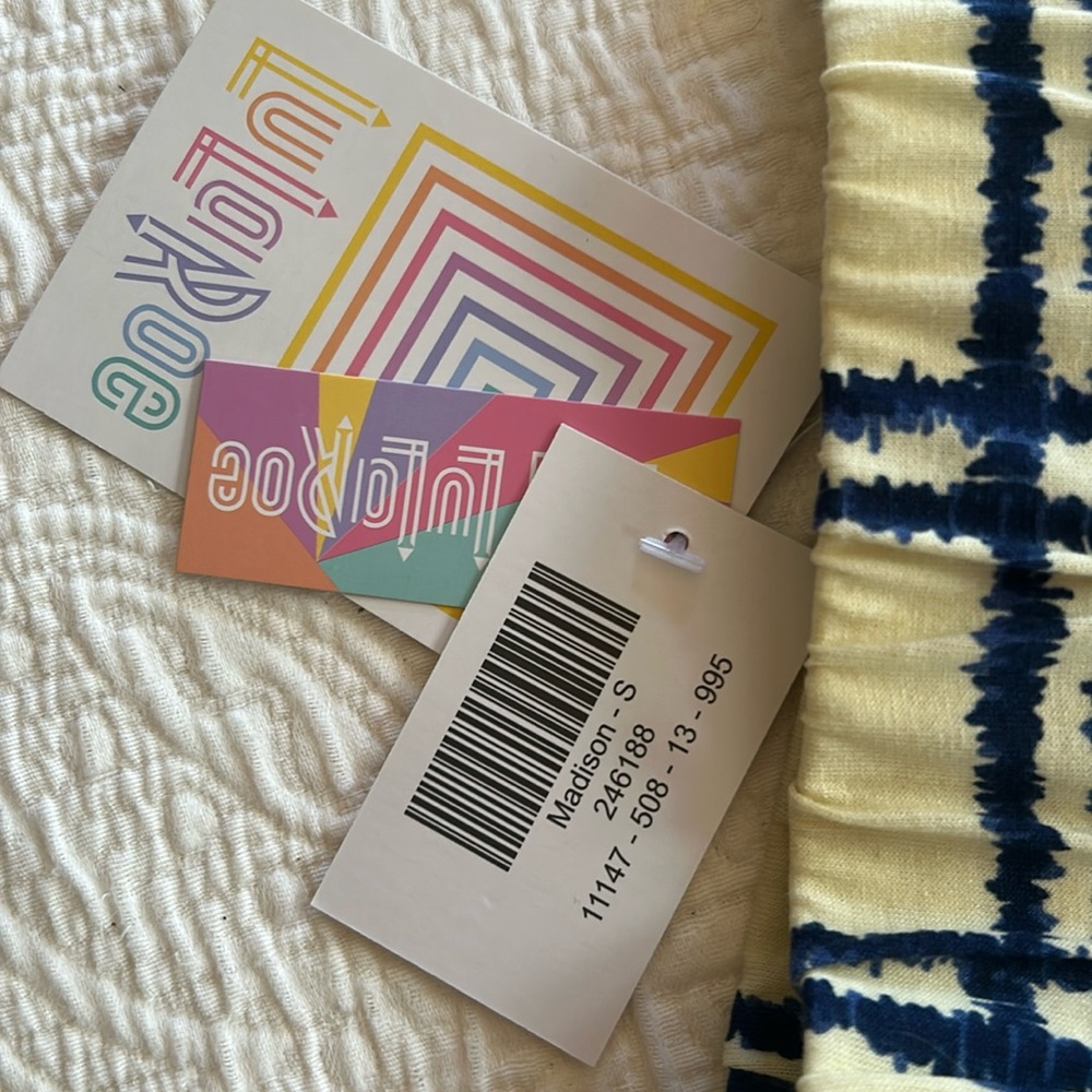 NWT LuLaRoe Madison Circle Skirt, Size Small - Picture 2 of 3